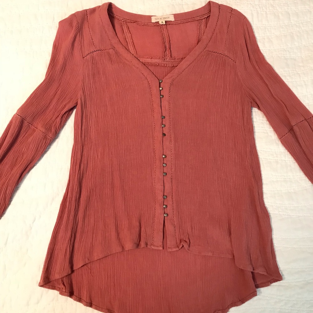 Mauve black swan top